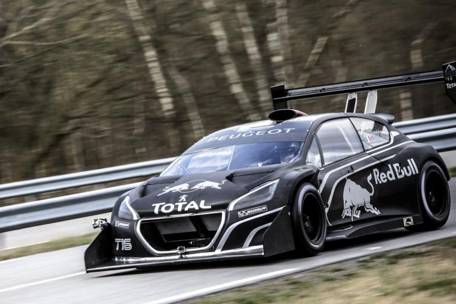 Peugeot 208 T16 with Sebastien Loeb 2013 года  (фото 13 из 13)